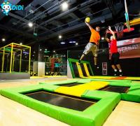 Service à guichet unique 180m2 Amusement personnalisé Terrain de jeux de trampoline intérieur
