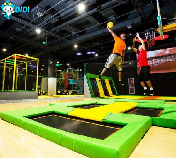180m2 terrain de jeu de trampoline intérieur sur mesure inoffensif pour l'exercice et la détente