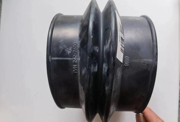 7L0486 Excavator Seal 2427406 Hose Bellows Heavy Equipment Spare Part For Industrial Machinery