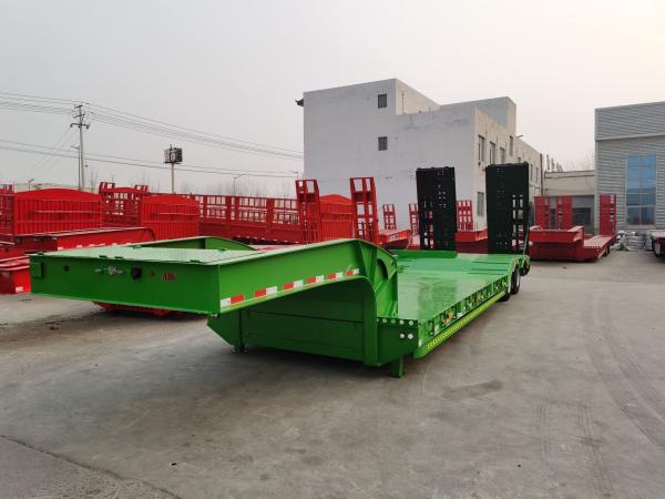 28 Tons Two Speed Low Loader Trailer With Landing Gear 12500*3000*1750mm