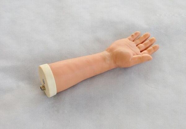 Wrist injection operation virtual nursing simulation for education tool
