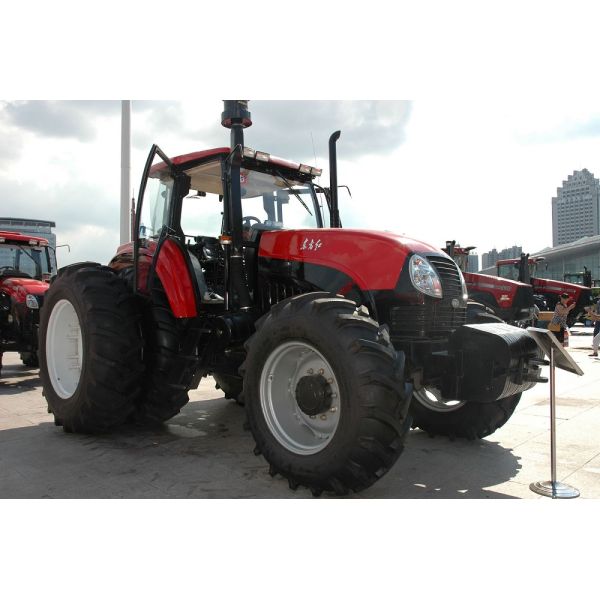 Ферма трактора фермы бренда ИТО международные тяжелые и оборудование земледелия