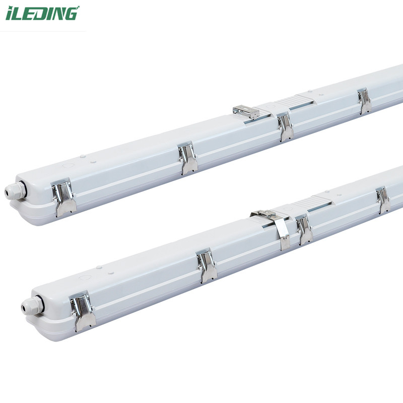 PC Material 8FT 110W LED Vapor Tight Tri Proof Light IP66 NEMA 4X For Farm Car Washing