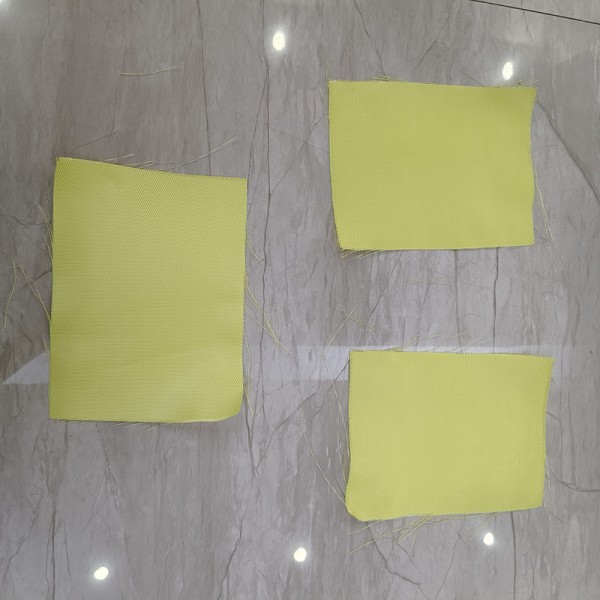 High Heat Resistance Colored E Glass Fiberglass Cloth Durable Fire Resistant Welding Pad Blanket Material