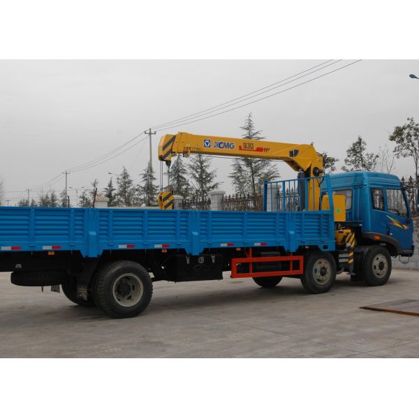 Durable XCMG Raise And Down Truck Loader Crane Lift , 15.7 T.M 40 L/min