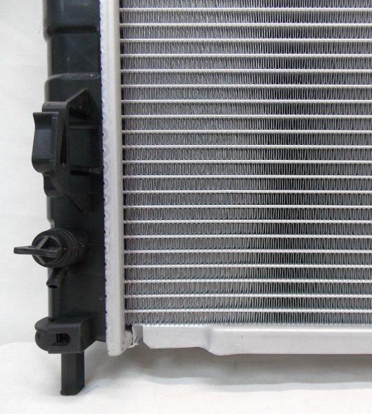 Large Capacity Plastic Radiator Tank For Grand Caravan Chrysler Town And Country