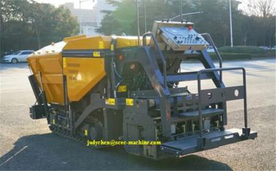 Espessura 200mm dos veículos Rp355 da construção de Mini Concrete Asphalt Road Paver