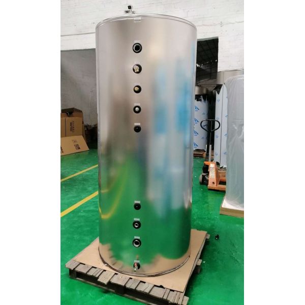 1000 L Pressure bearing water tank with P/T valve