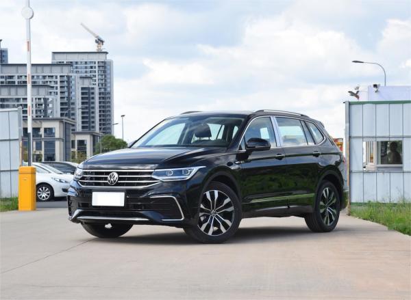 2024 VW Tiguan L 300TSI  Large Truck Space Low Gasoline Steady Drive