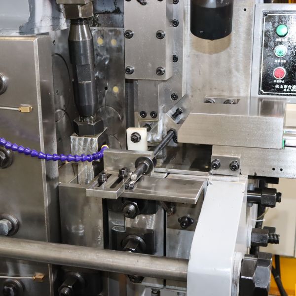 High Efficiency Low Consumption Hydraulic Straightener Cutter Automatic Thread Rolling Machine For Fastener