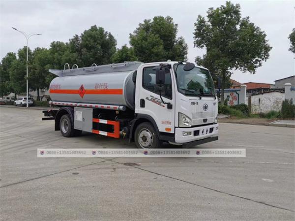 FAW Brand New Oil tank Truck 8-10CBM Fuel Tanker Truck With Pump