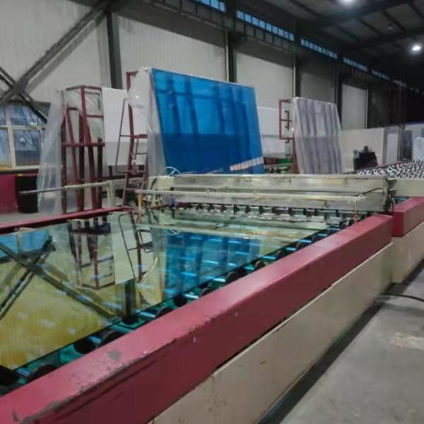 Дихроидное ламинированное стекло для декорации слияния