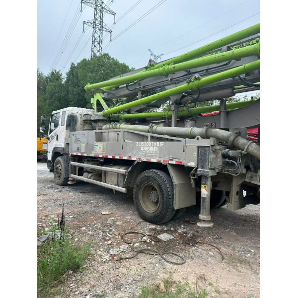 Camión bomba de hormigón Zoomlion 31m 2024