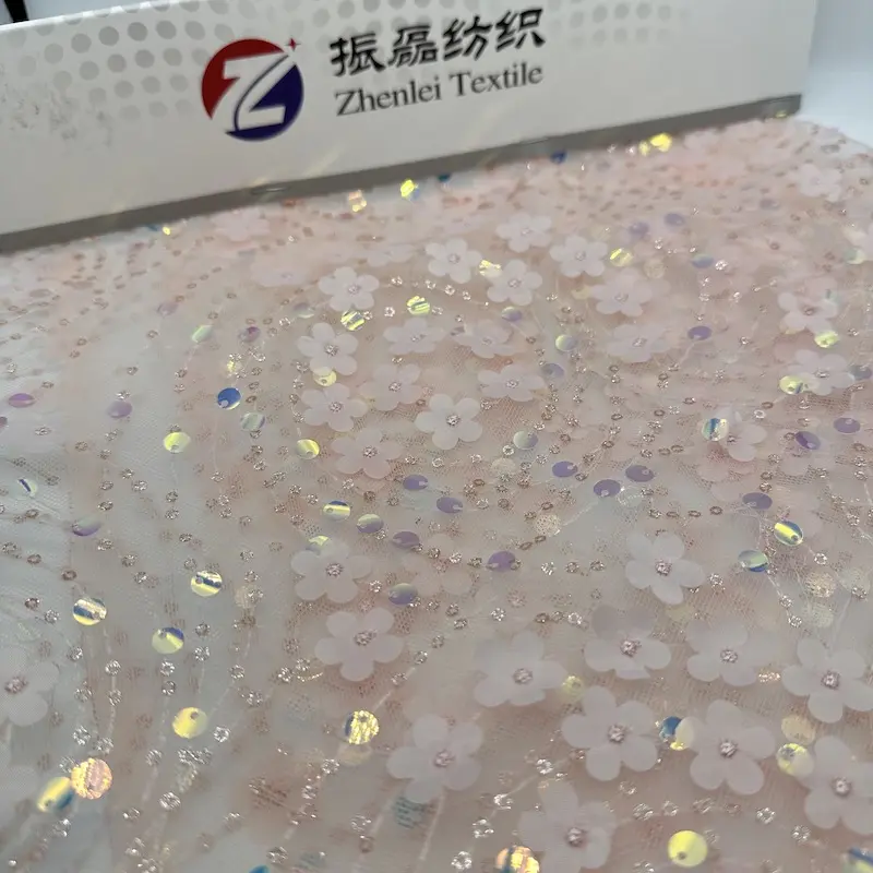 Nueva moda 100% poliéster 70gm malla encaje ropa de cama bordado tela para mujeres ropa de escenario