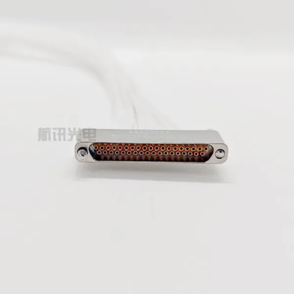 High-Quality J30jzn37zkca000 Crimping Wire Connector Socket with 37 Pins