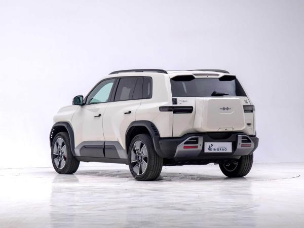 Expédition personnalisée Vessel rapide fabriqué en Chine équation Titane 3 EV 5 sièges EV nouvelle voiture