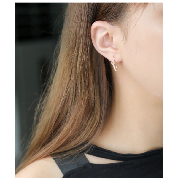 18k сформированное узлом подняло серьги 0.20ct диаманта золота для полоть подарок встречи