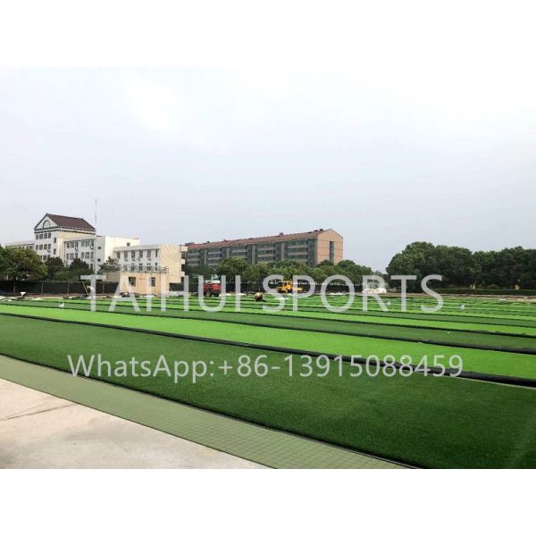 Внутренние спортивные мероприятия на открытом воздухе искусственная трава ударная подушка HIC ударный тест безопасности мягкий слой
