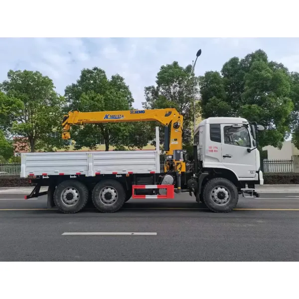 Dongfeng Heavy-Duty 6X6 10t Truck with Hydraulic Crane