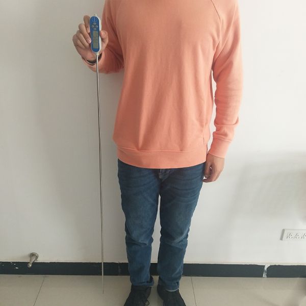 Handheld Industrial Digital Thermometer With 1000mm Long Stainless Steel Probe