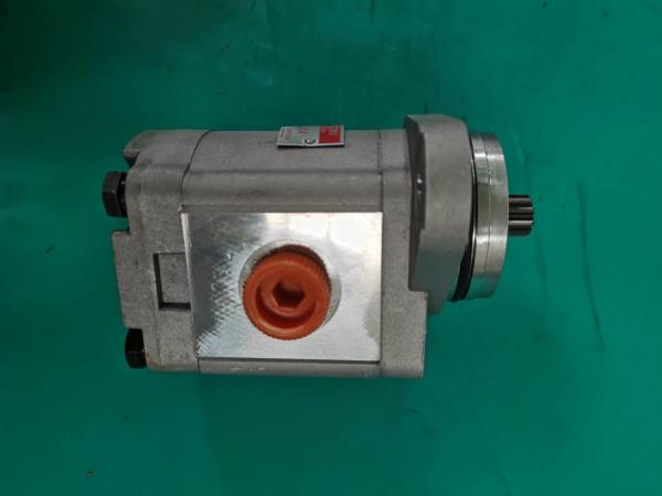 Excavator parts EX200 -2(9218004) ds hydraulic pump gear pump Hitachi hpv091dw
