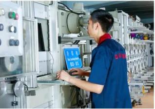 軽量全誘電自立型光ケーブル
