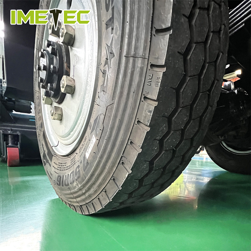 Livestock Barns Dairy Manure Scraper Truck Dry Wet Dung Cleaning Transport Equipment