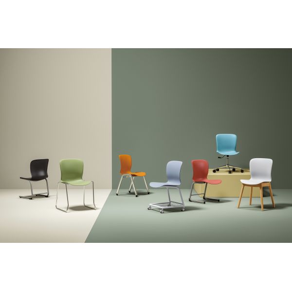 Seat Dimensions 48H×46W×43Dcm Modern Plastic Chair with Base Stand Treated Pickling Electroplating Equipped Anti slip Fixed Foot Pads Suitable Indoor Outdoor