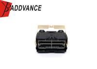 Connecteur des véhicules à moteur du PCM ECU de Pin YAZAKI 7289-8815-30 de la génération 52 pour la voiture