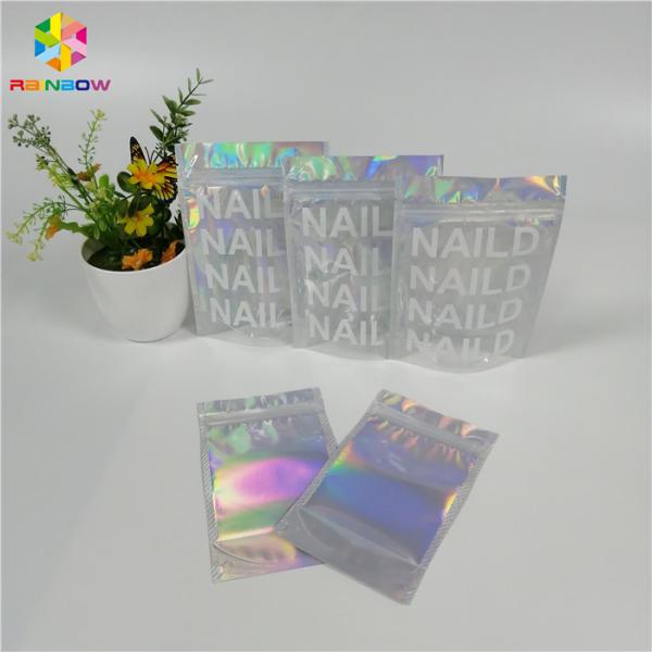 Mylar lustroso compõe a janela holográfica do espaço livre da folha do saco cosmético do organizador com o logotipo feito sob encomenda