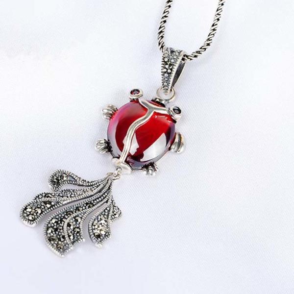 Sterling Silver Chain Vintage Marcasite Garnet Goldfish Pendant Necklace(N12036)