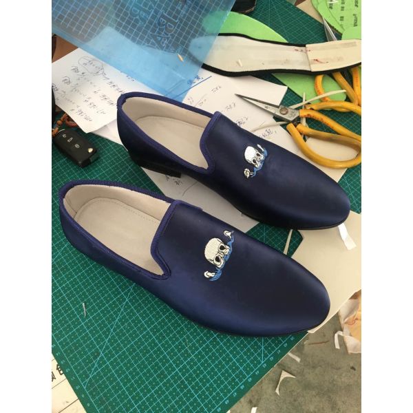 Embroidered Velvet Smoking Slippers Mens Wear Resistant OEM / ODM