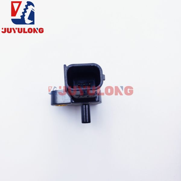 JUYULONG  Intake Pressure Sensor 6261-81-2600 for Komatsu PC400-8 450-7 450-8 Excavator Construction Machinery Parts
