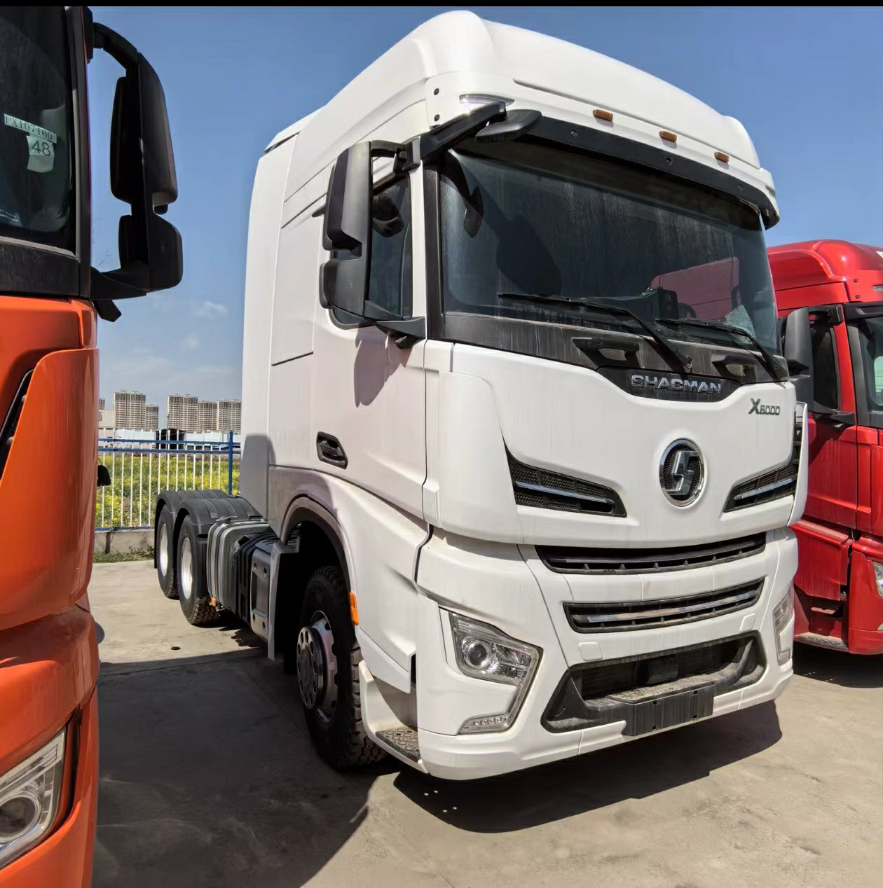 SHACMAN X6000 Fuel Tractor Heavy Duty Motor Truck