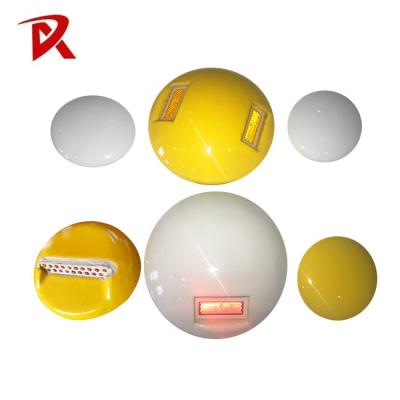 High Resistance Ceramic Coloured Road Studs Highway Demarcation Studs For Improving Visibility