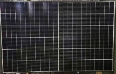 65.7 X 39.4 X 1.4 Inches Solar Panels With 130lm/W Lumens