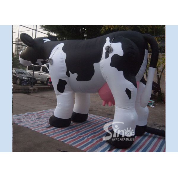 Huge Inflatable Milk Cow Model PVC Coated Nylon Durable For Advertising
