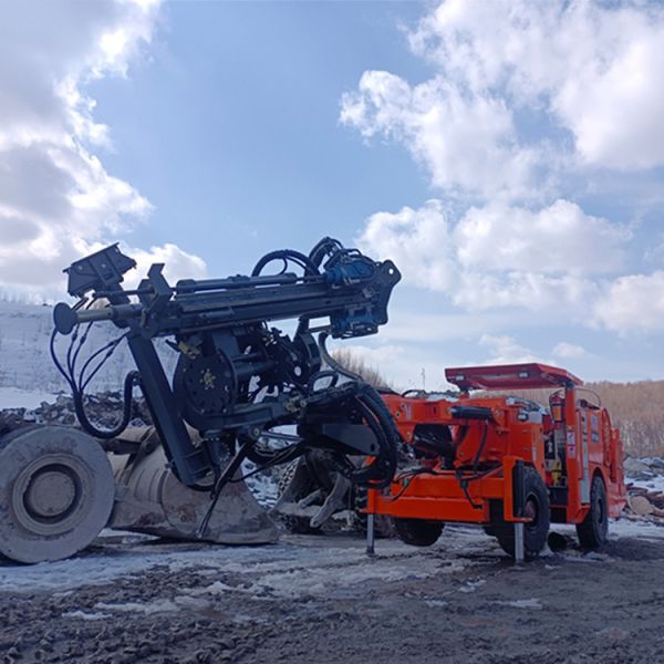 Yanmar Engine Mining Jumbo Machine Гидравлическая буровая установка DS2