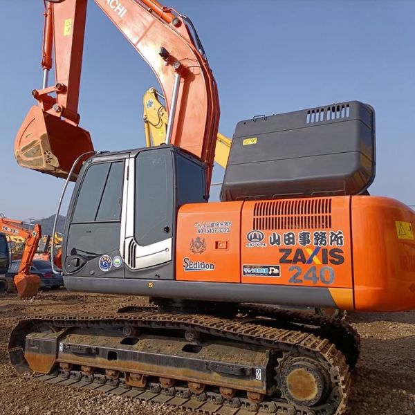 Competitive Price Excavator Used Hitachi Crawler Excavator Secondhand ZX240 Excavator