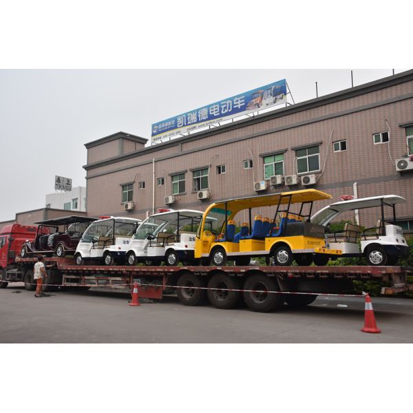 White Rustproof Body Electric Sightseeing Car 1 Year Warranty