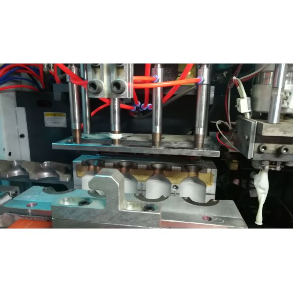500mm Width Extrusion Blow Moulder 10L Volume Power Supply 380V / 50Hz