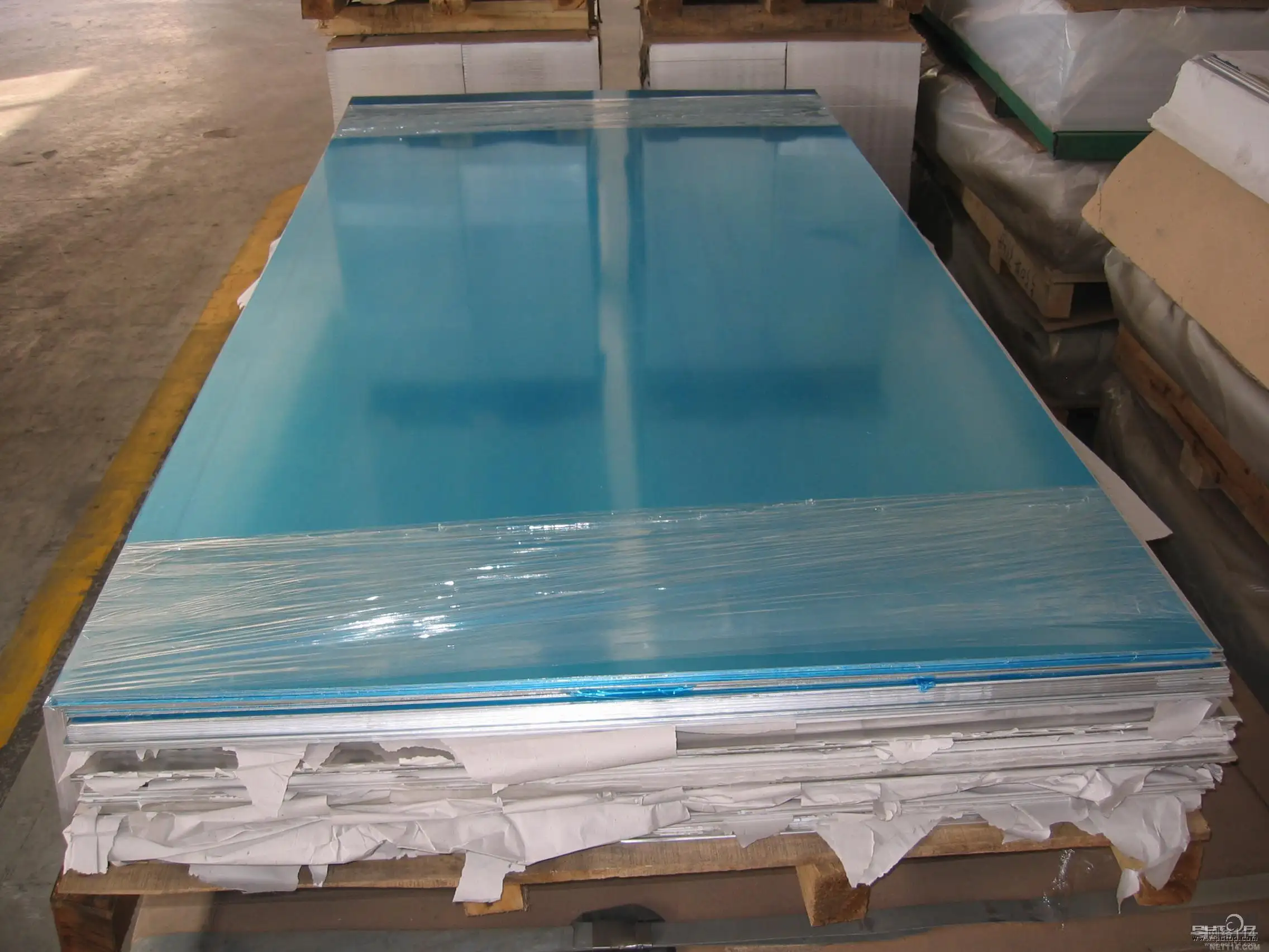 Поверхностное покрытие алюминиевого листа диаманта 6061 Т6 1000*2000 3мм яркое