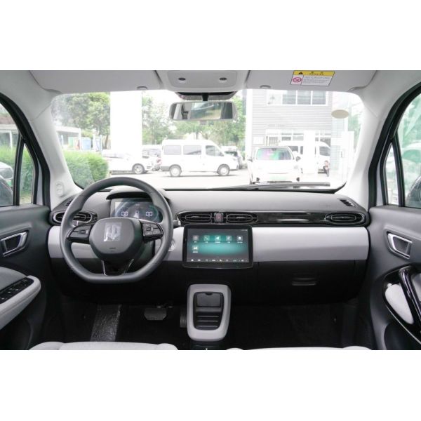 2022 White Jade Edition Leapmotor T03 with 5 Seats 5050x1902x1509