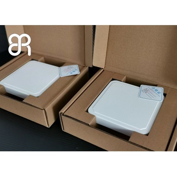 Сторона антенны UHF RFID ASA пластмасс инженерства/задний соединитель питания легкий для установки