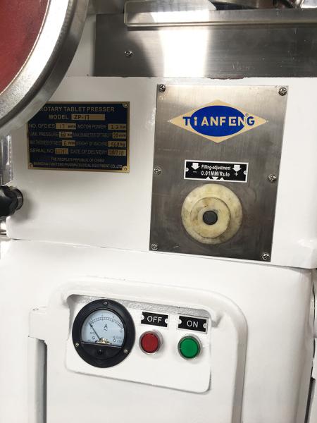Equipamento automático 10000pcs/H da imprensa do comprimido da medicina da rotação