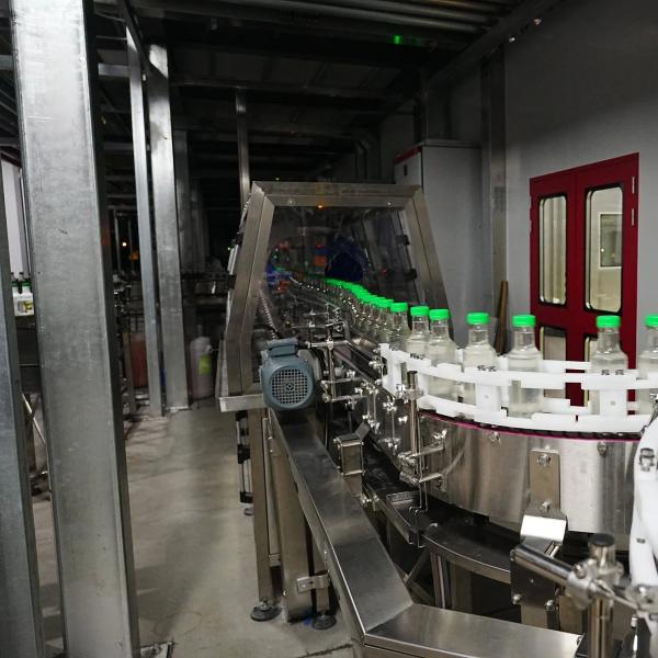 18Ligne complète aseptique de boissons Ligne de production d'eau de coco