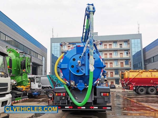 ISUZU GIGA Sewage Suction Vehicle 6x4 20CBM High Pressure Flushing