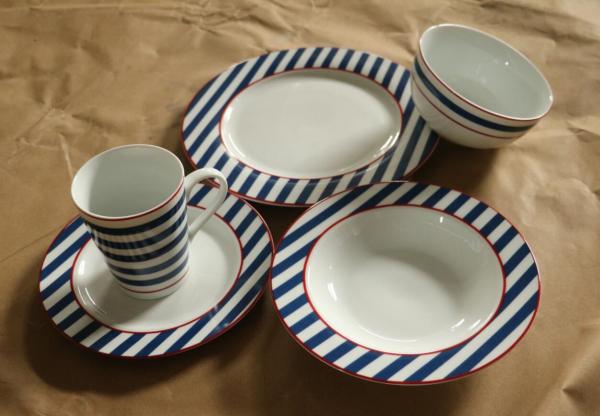 superwhite porcelain/ceramic  19pcs dinnerware set with colour box /round dinner set