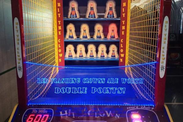 Hit The Clown Carnival Game Machine, Hit The Penguin Tickets Redemption Throw Ball Game