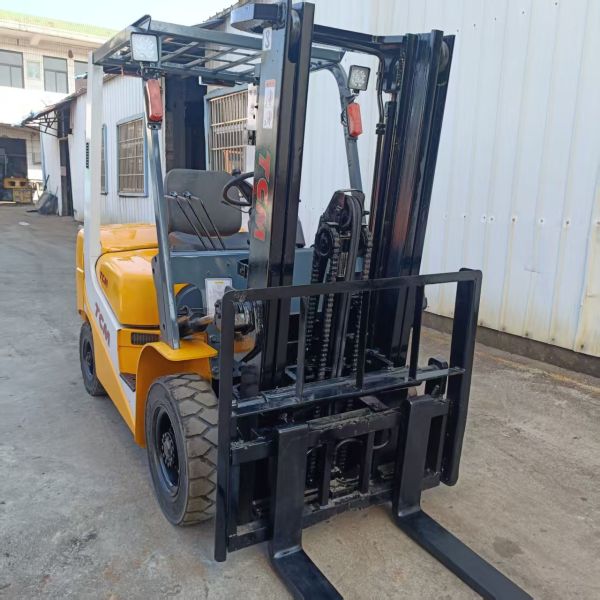 Used TCM FD25 Forklift CE Certified 2.5 Ton Good Condition Powerful With Gearbox Motor Engine Bearing